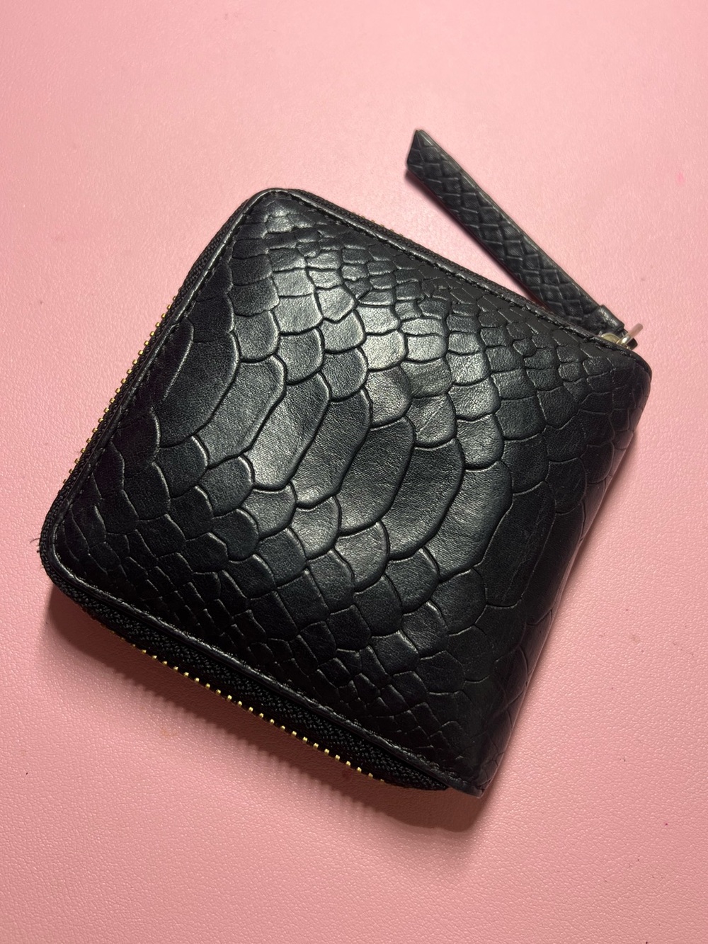 Tommy Hilfiger Black Textured Zip-Around Card Holder
